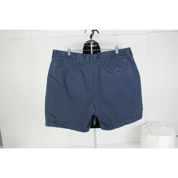 Mens Tommy Hilfiger shorts size 40 - Picture 2 of 3